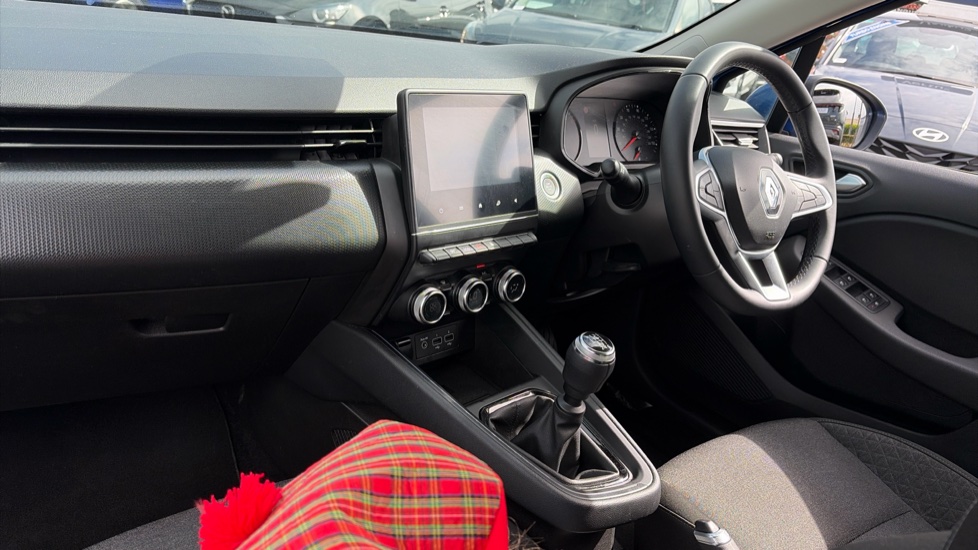 Renault Clio 1.0 TCe 90 Iconic Edition 5dr Petrol Hatchback - Image 9
