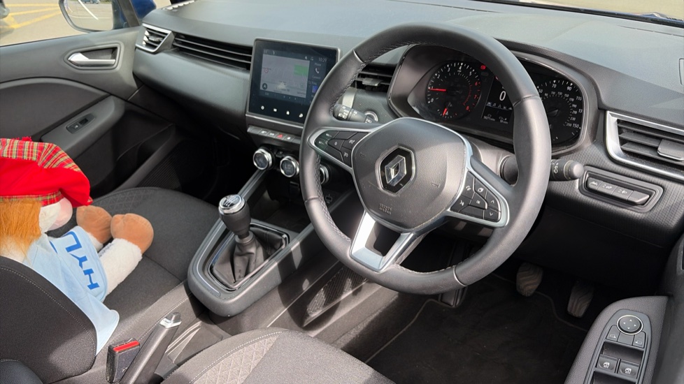 Renault Clio 1.0 TCe 90 Iconic Edition 5dr Petrol Hatchback - Image 11