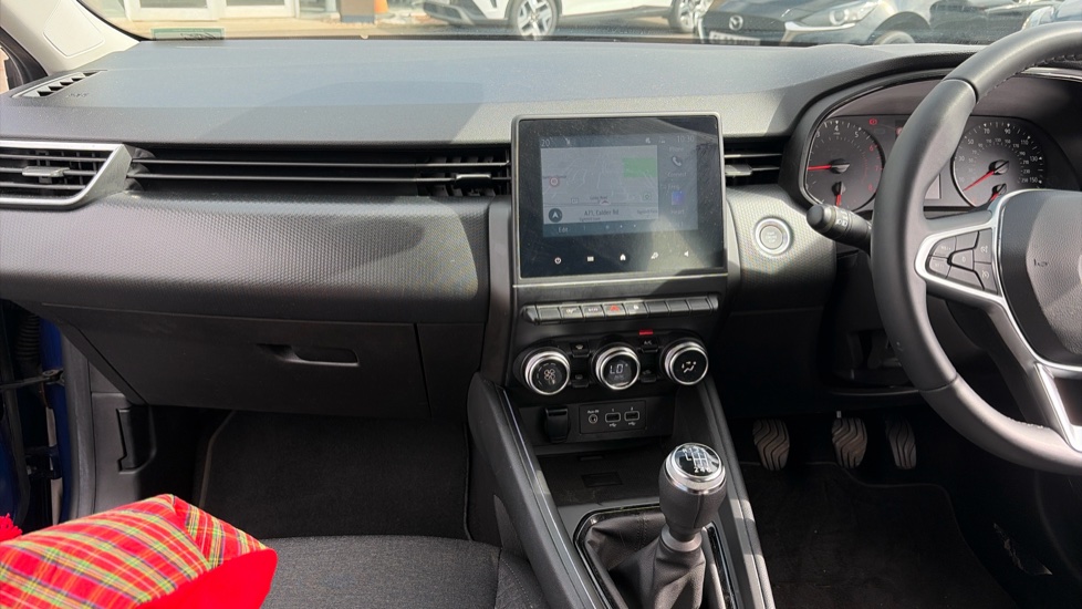 Renault Clio 1.0 TCe 90 Iconic Edition 5dr Petrol Hatchback - Image 14