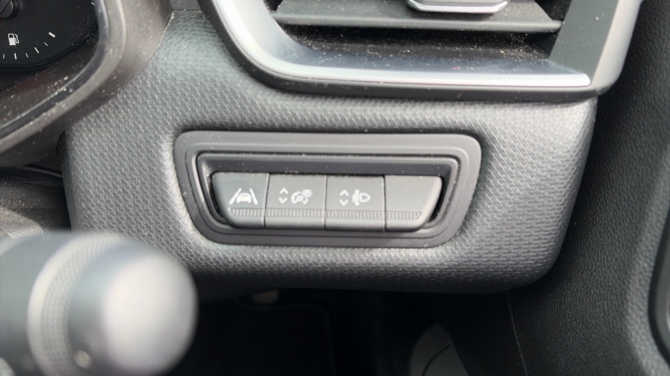 Renault Clio 1.0 TCe 90 Iconic Edition 5dr Petrol Hatchback - Image 30