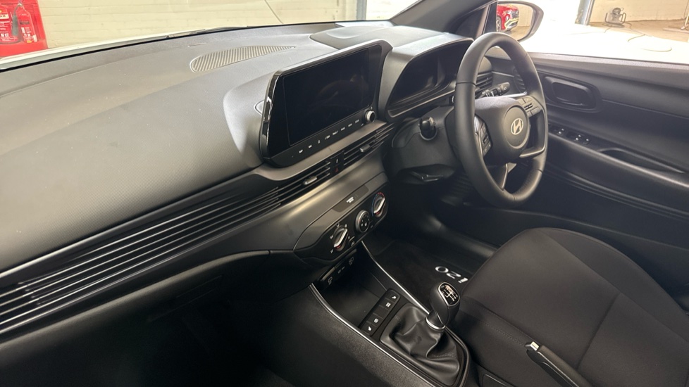 Hyundai i20 1.0T GDi 90 Black Line 5dr Petrol Hatchback - Image 9