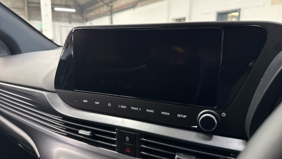 Hyundai i20 1.0T GDi 90 Black Line 5dr Petrol Hatchback - Image 12