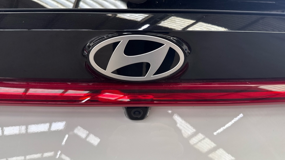 Hyundai i20 1.0T GDi 90 Black Line 5dr Petrol Hatchback - Image 38