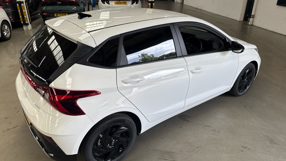 Hyundai i20 1.0T GDi 90 Black Line 5dr Petrol Hatchback - Image 39