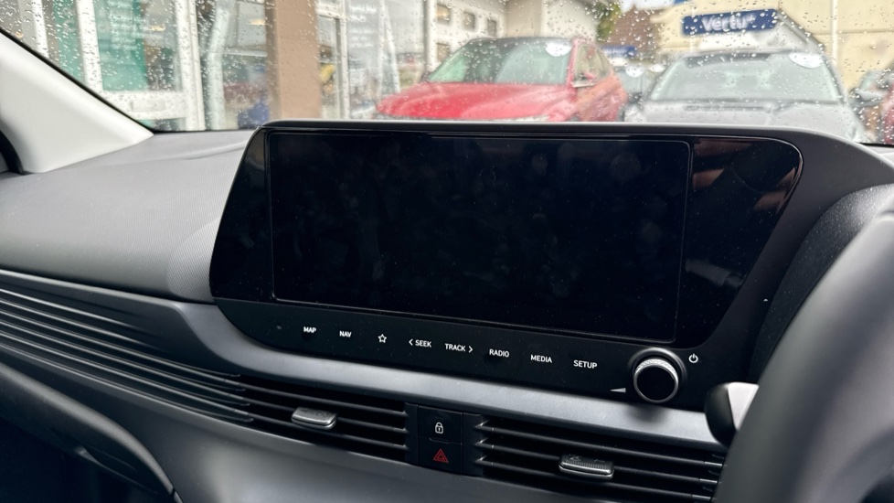 Hyundai i20 1.0T GDi Advance [Nav] 5dr Petrol Hatchback - Image 12