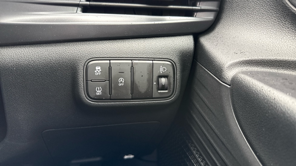 Hyundai i20 1.0T GDi Advance [Nav] 5dr Petrol Hatchback - Image 32