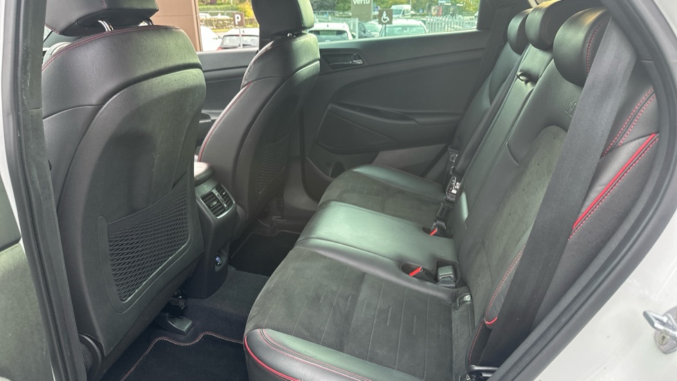 Hyundai TUCSON 1.6 TGDi 177 N Line 5dr 2WD Petrol Estate - Image 16