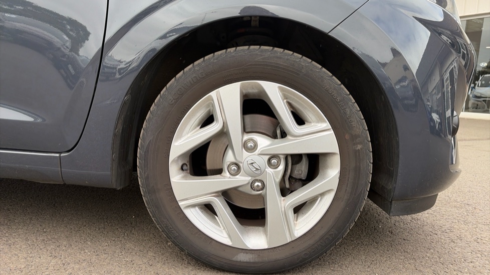 Hyundai i10 1.0 MPi SE Connect 5dr Petrol Hatchback - Image 7