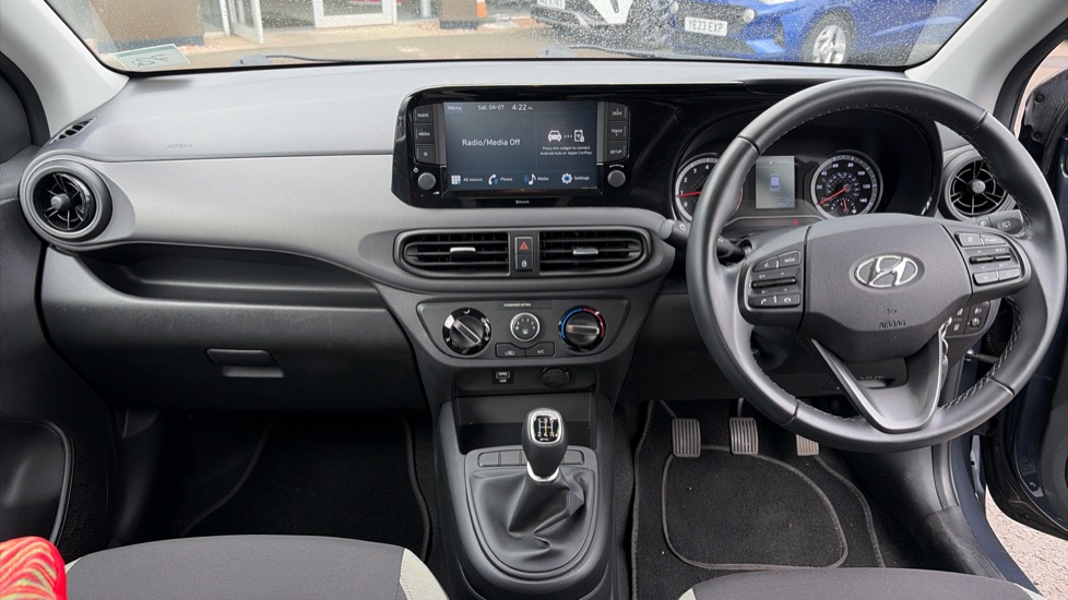 Hyundai i10 1.0 MPi SE Connect 5dr Petrol Hatchback - Image 10