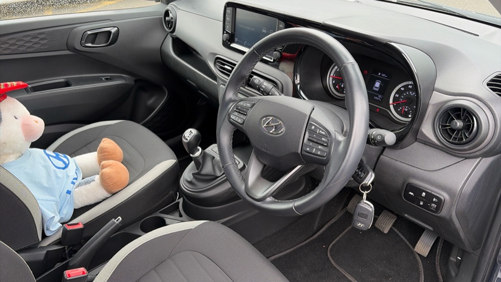 Hyundai i10 1.0 MPi SE Connect 5dr Petrol Hatchback - Image 11