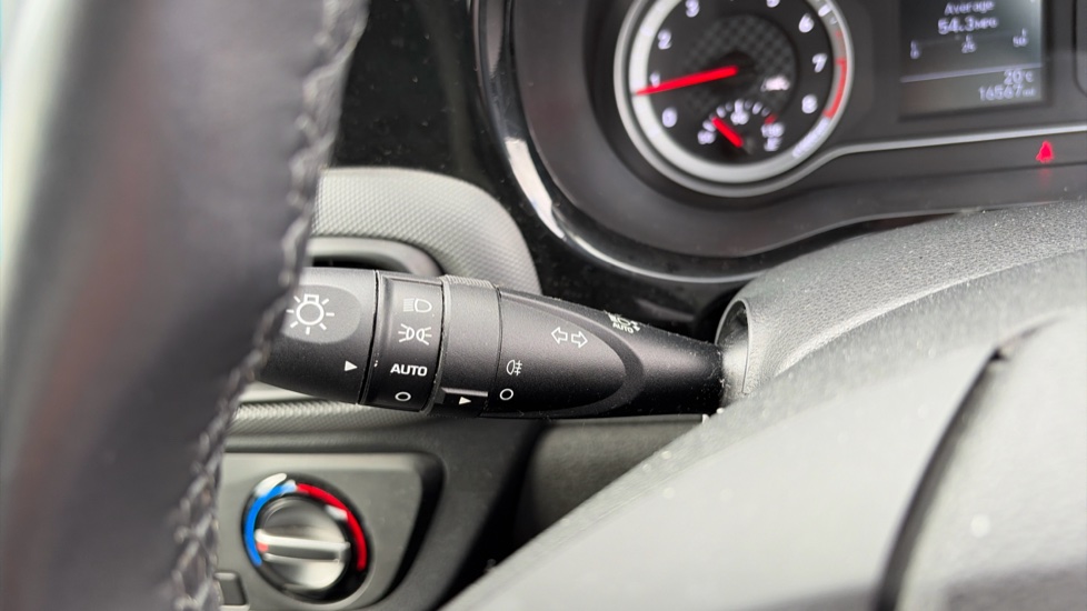Hyundai i10 1.0 MPi SE Connect 5dr Petrol Hatchback - Image 23