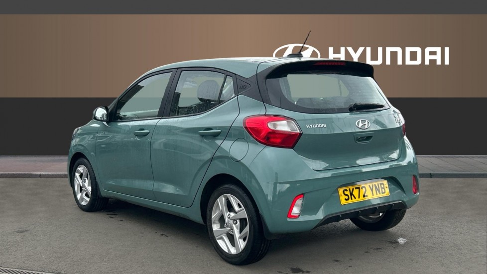 Hyundai i10 1.0 MPi SE Connect 5dr Petrol Hatchback - Image 2