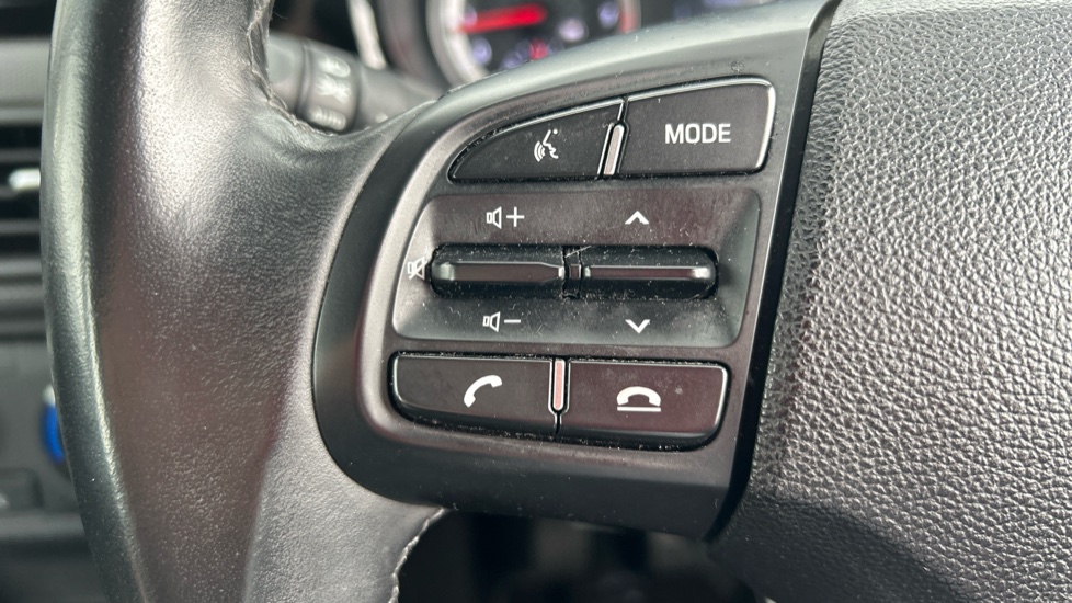 Hyundai i10 1.0 MPi SE Connect 5dr Petrol Hatchback - Image 26
