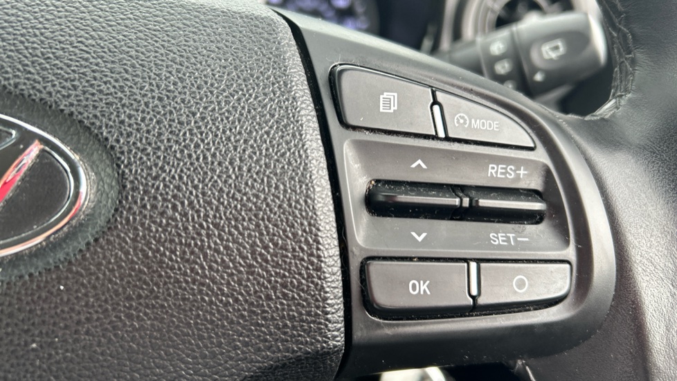 Hyundai i10 1.0 MPi SE Connect 5dr Petrol Hatchback - Image 27