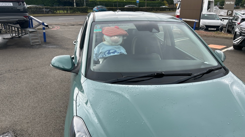 Hyundai i10 1.0 MPi SE Connect 5dr Petrol Hatchback - Image 29