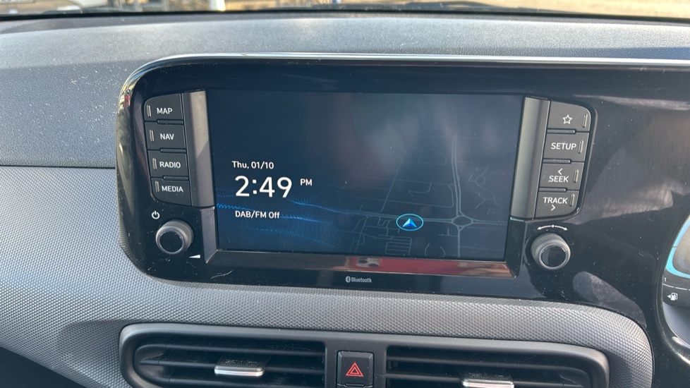 Hyundai i10 1.2 [79] Advance 5dr [Nav] Petrol Hatchback - Image 12