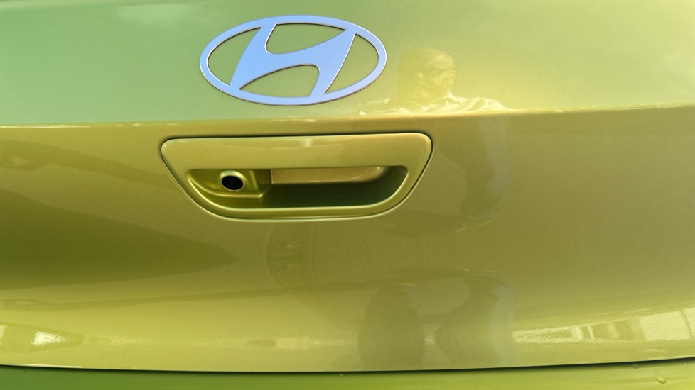 Hyundai i10 1.2 [79] Advance 5dr [Nav] Petrol Hatchback - Image 34
