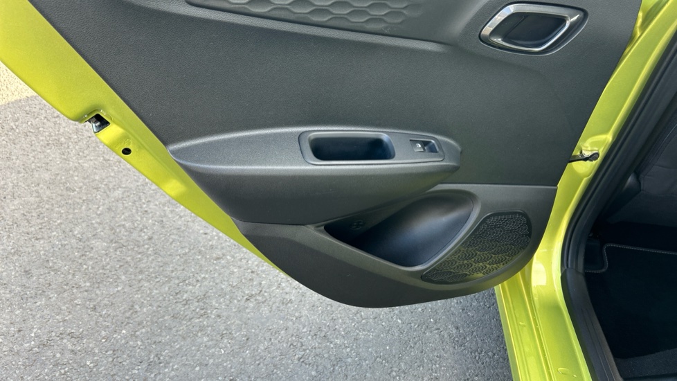 Hyundai i10 1.2 [79] Advance 5dr [Nav] Petrol Hatchback - Image 44