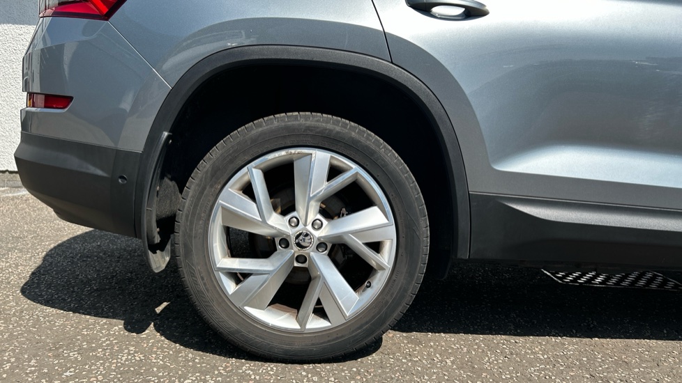 Skoda Kodiaq 1.4 TSI 150 SE L 4x4 5dr [7 Seat] Petrol Estate - Image 7
