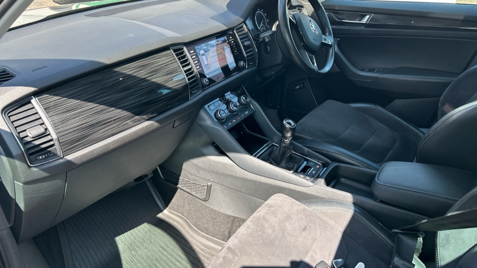 Skoda Kodiaq 1.4 TSI 150 SE L 4x4 5dr [7 Seat] Petrol Estate - Image 9