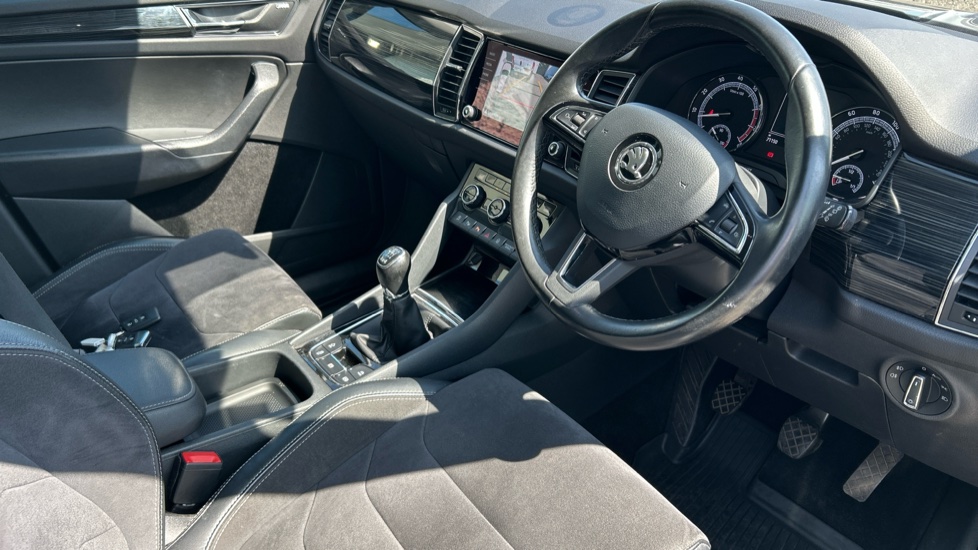 Skoda Kodiaq 1.4 TSI 150 SE L 4x4 5dr [7 Seat] Petrol Estate - Image 11