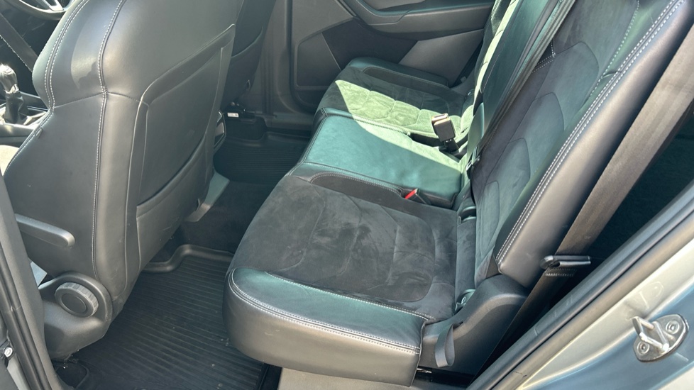 Skoda Kodiaq 1.4 TSI 150 SE L 4x4 5dr [7 Seat] Petrol Estate - Image 16