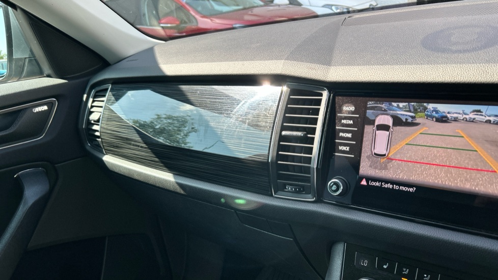Skoda Kodiaq 1.4 TSI 150 SE L 4x4 5dr [7 Seat] Petrol Estate - Image 27