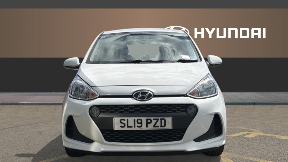 Hyundai i10 1.0 SE 5dr Petrol Hatchback - Image 3