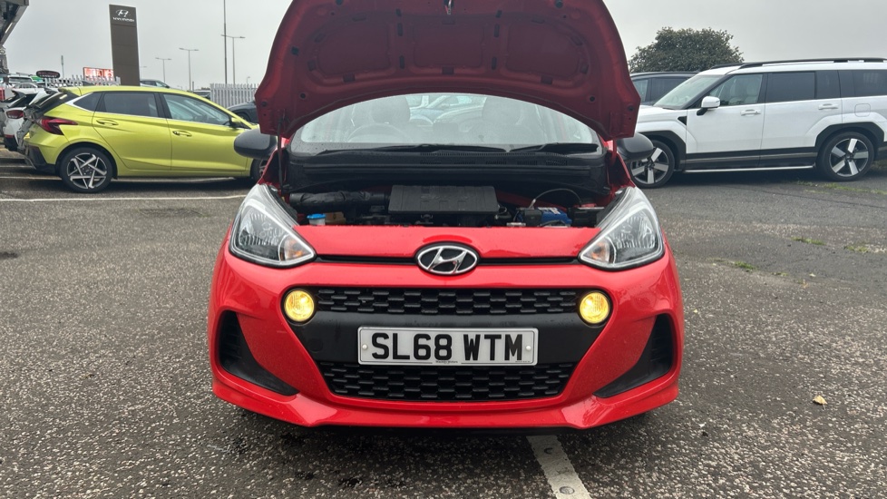 Hyundai i10 1.0 S 5dr Petrol Hatchback - Image 8