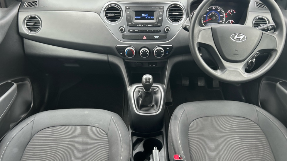Hyundai i10 1.0 S 5dr Petrol Hatchback - Image 10
