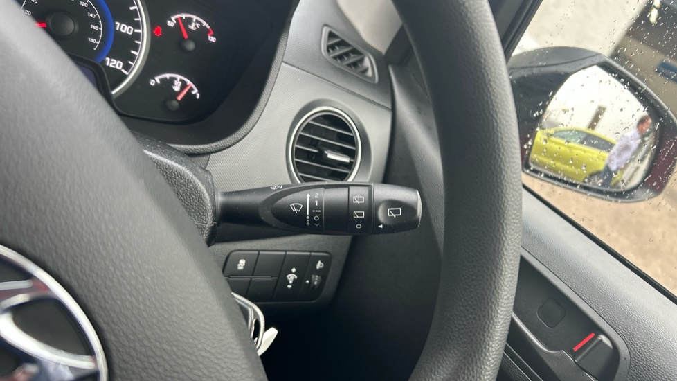 Hyundai i10 1.0 S 5dr Petrol Hatchback - Image 24