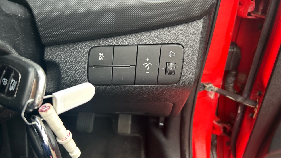 Hyundai i10 1.0 S 5dr Petrol Hatchback - Image 36