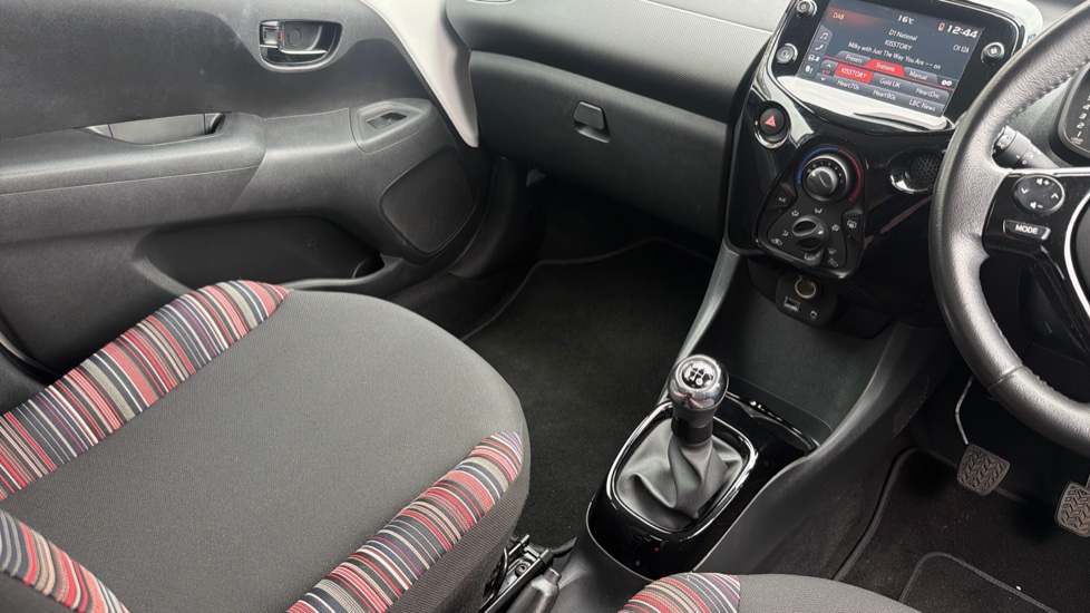 Citroen C1 1.0 VTi 72 Shine 5dr Petrol Hatchback - Image 14