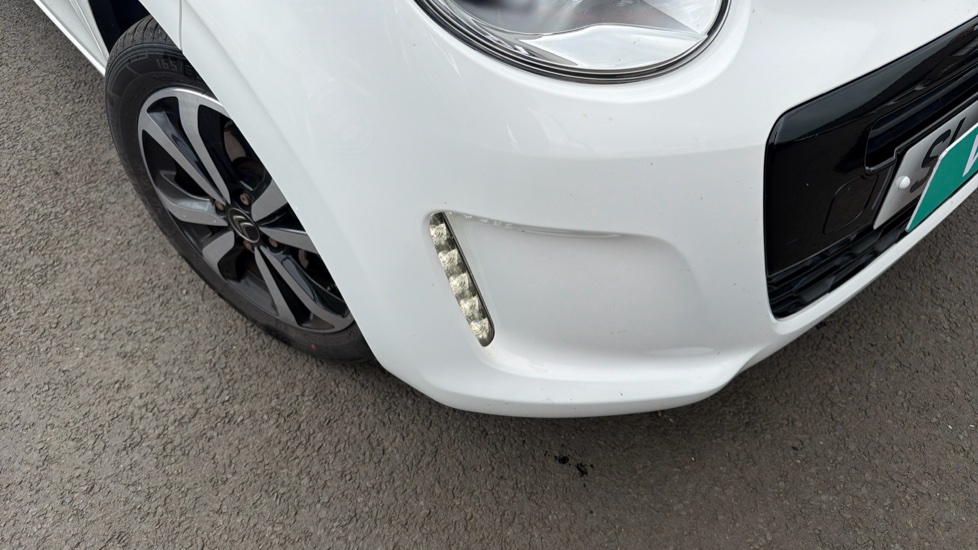 Citroen C1 1.0 VTi 72 Shine 5dr Petrol Hatchback - Image 21
