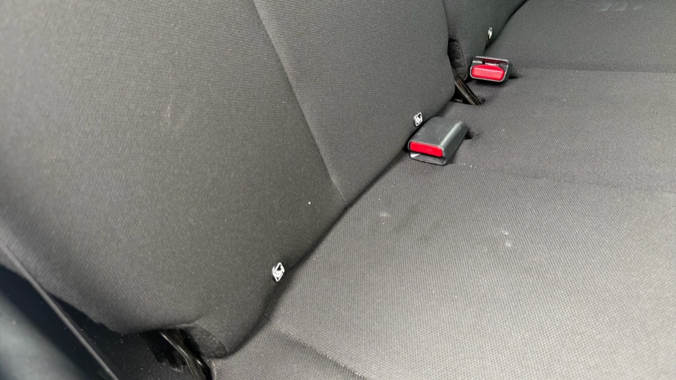 Citroen C1 1.0 VTi 72 Shine 5dr Petrol Hatchback - Image 28