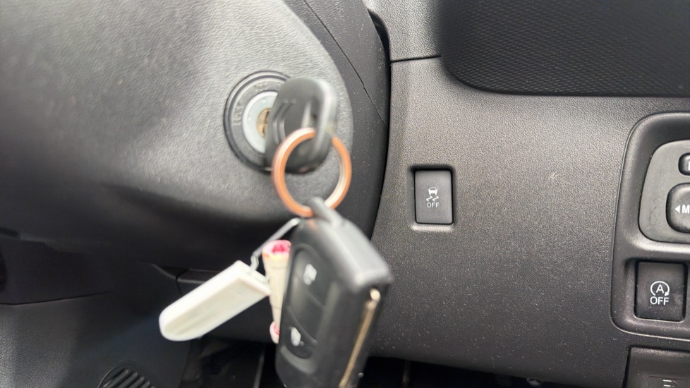 Citroen C1 1.0 VTi 72 Shine 5dr Petrol Hatchback - Image 35