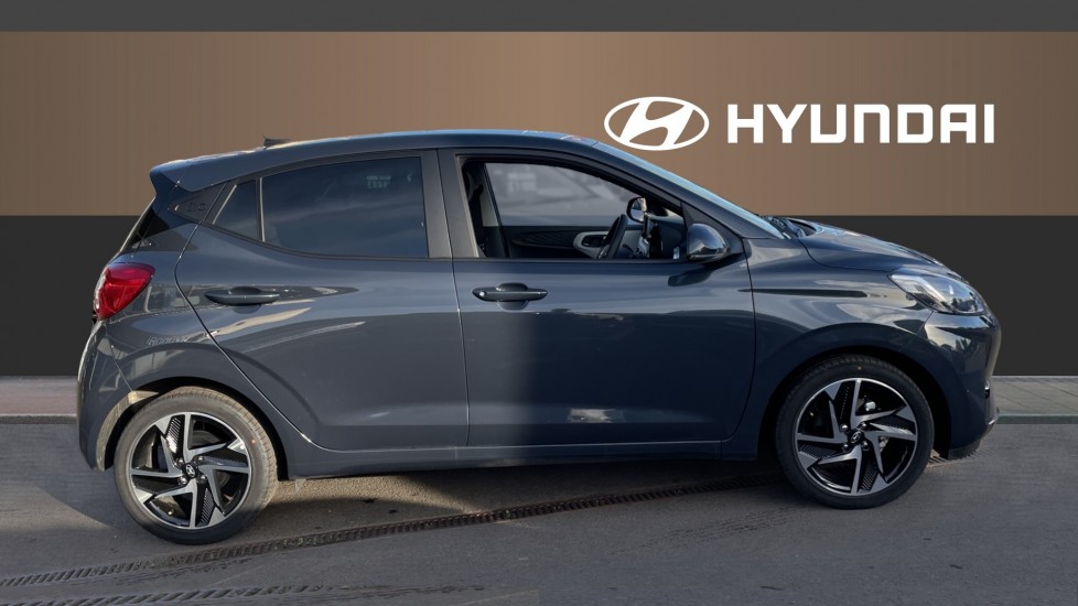 Hyundai i10 1.0 MPi Premium 5dr Petrol Hatchback - Image 5