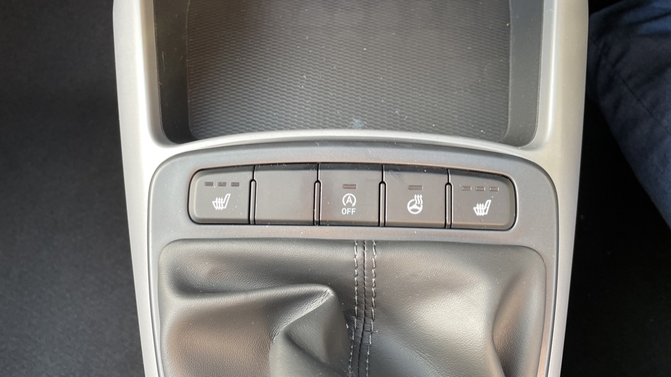 Hyundai i10 1.0 MPi Premium 5dr Petrol Hatchback - Image 35