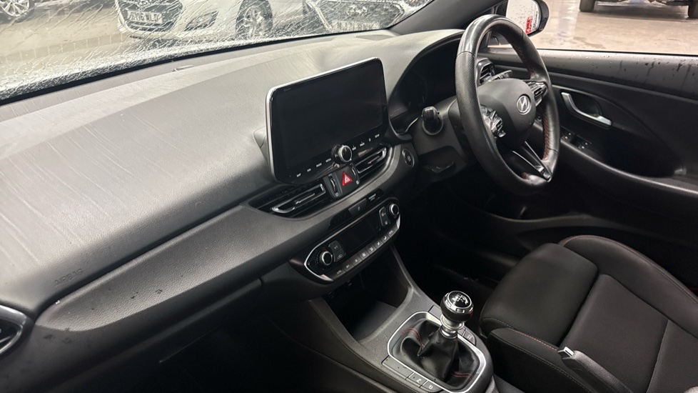 Hyundai i30 1.5T GDi N Line 5dr Petrol Hatchback - Image 9