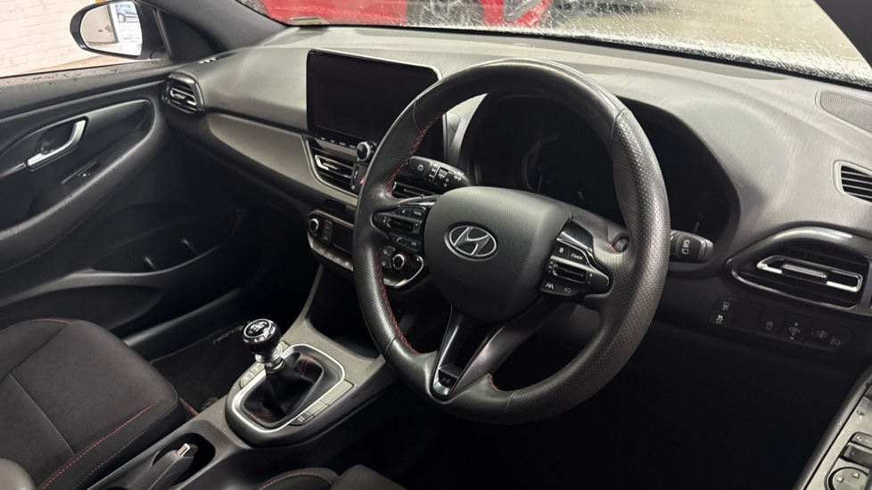 Hyundai i30 1.5T GDi N Line 5dr Petrol Hatchback - Image 11