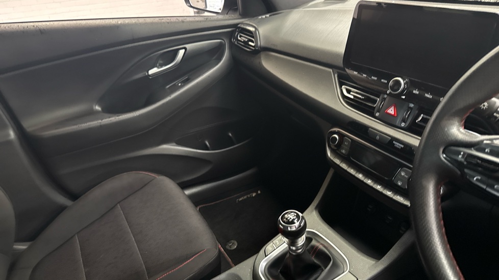 Hyundai i30 1.5T GDi N Line 5dr Petrol Hatchback - Image 14