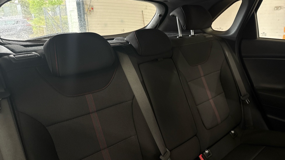Hyundai i30 1.5T GDi N Line 5dr Petrol Hatchback - Image 15