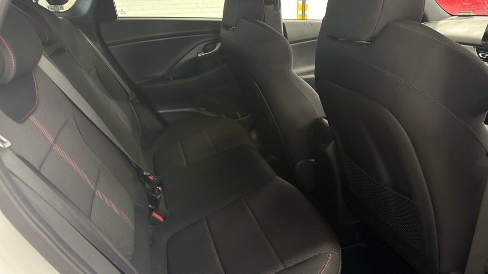 Hyundai i30 1.5T GDi N Line 5dr Petrol Hatchback - Image 16