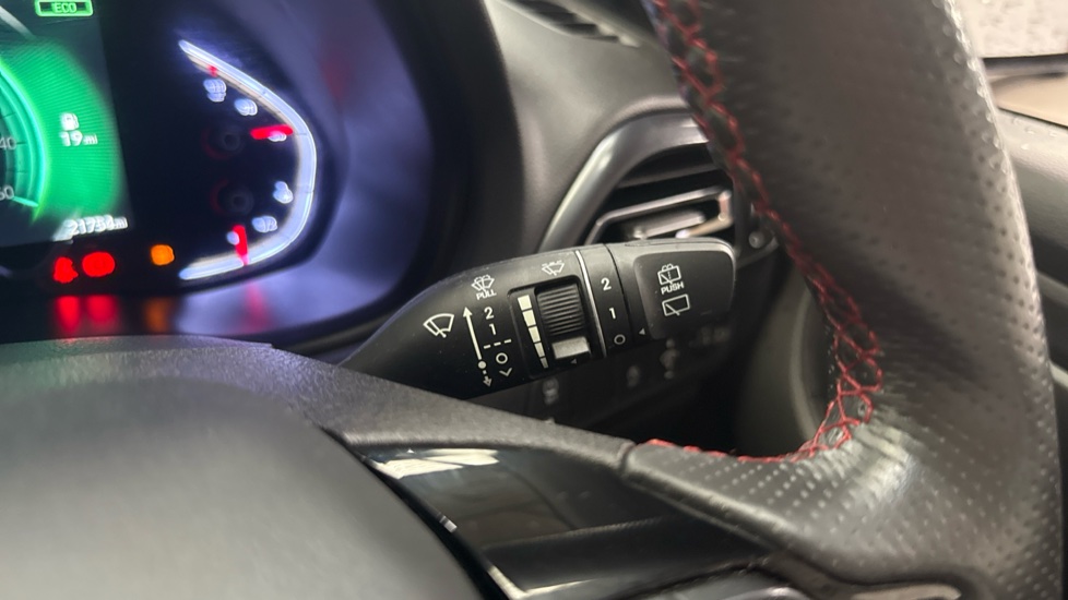Hyundai i30 1.5T GDi N Line 5dr Petrol Hatchback - Image 23