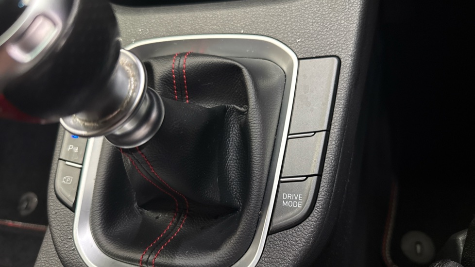 Hyundai i30 1.5T GDi N Line 5dr Petrol Hatchback - Image 30