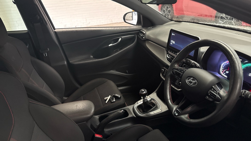 Hyundai i30 1.5T GDi N Line 5dr Petrol Hatchback - Image 43