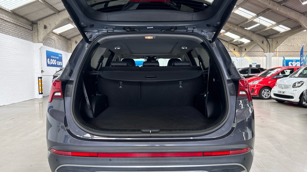 Hyundai SANTA FE 1.6 TGDi Hybrid Ultimate 5dr Auto Hybrid Estate - Image 4