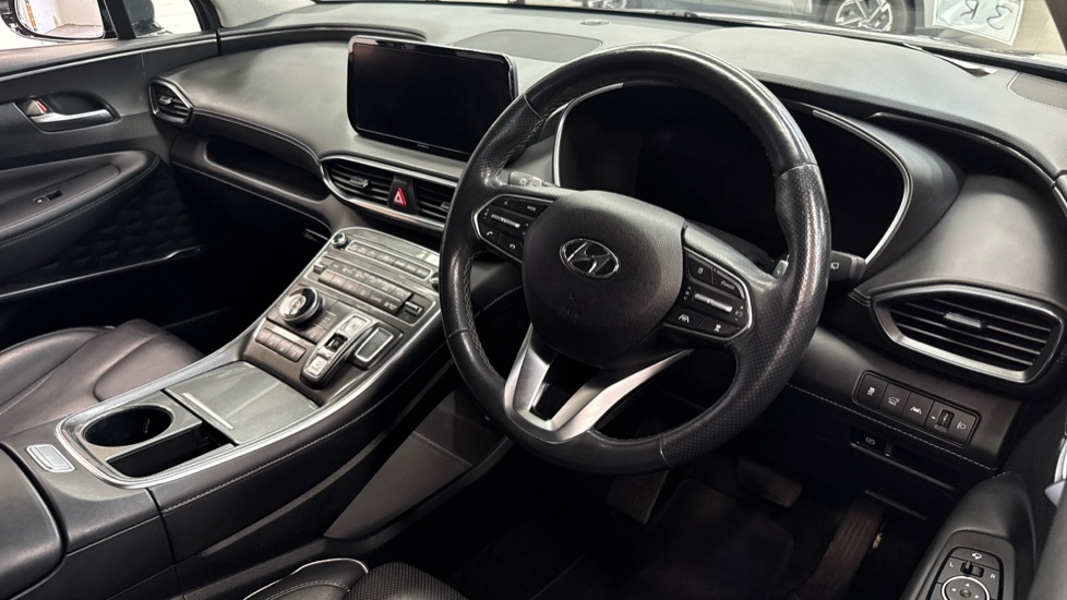 Hyundai SANTA FE 1.6 TGDi Hybrid Ultimate 5dr Auto Hybrid Estate - Image 11