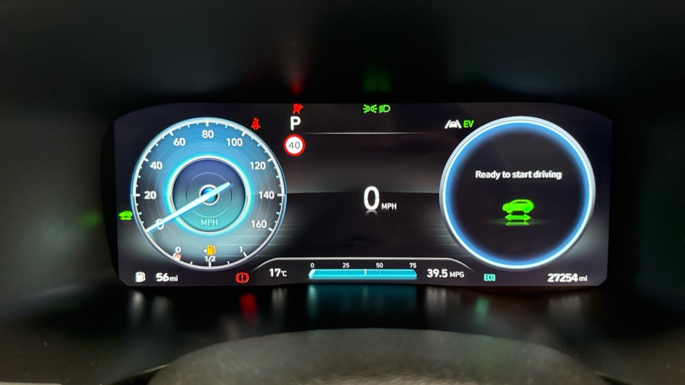 Hyundai SANTA FE 1.6 TGDi Hybrid Ultimate 5dr Auto Hybrid Estate - Image 18