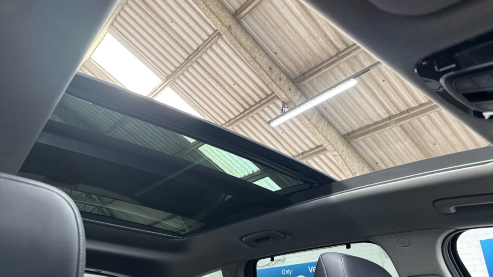 Hyundai SANTA FE 1.6 TGDi Hybrid Ultimate 5dr Auto Hybrid Estate - Image 28